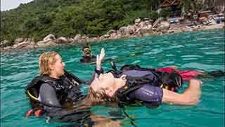 PADI Rescue Diver course surface traning