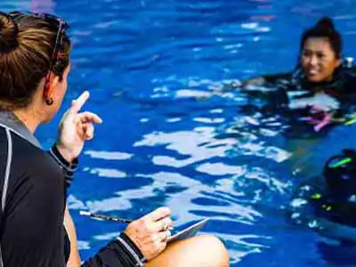 crystaldive.com-homepage-instructor-course