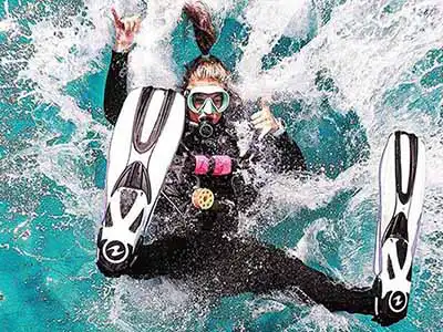 crystaldive.com-menu-divemaster-course-2